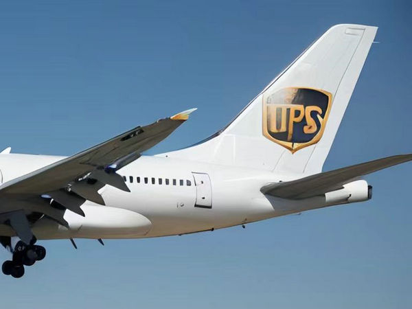 北京UPS國際快遞的空運和海運對比有哪些優缺點